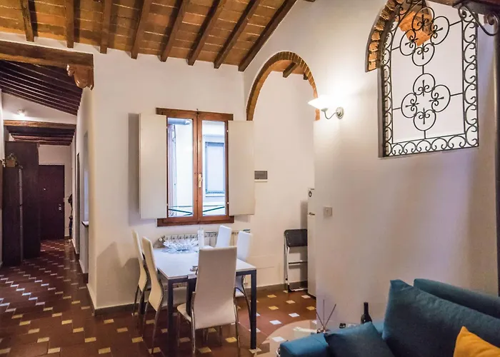 Double And Private Bath Floransa